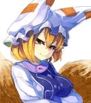  bad_id bad_nicoseiga_id blonde_hair breast_rest breasts dress fox_tail hat highres kasuka_(kusuki) long_sleeves looking_at_viewer medium_breasts mob_cap multiple_tails pillow_hat short_hair simple_background smile solo tabard tail touhou upper_body white_background yakumo_ran yellow_eyes 