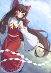  1girl absurdres ascot bow breasts brown_eyes brown_hair chest_sarashi commentary_request detached_sleeves frilled_bow frilled_hair_tubes frilled_skirt frills gohei hair_bow hair_tubes hakurei_reimu highres holding holding_gohei hzhc long_hair red_bow red_skirt ribbon-trimmed_sleeves ribbon_trim sarashi skirt skirt_set small_breasts solo touhou very_long_hair yellow_ascot 