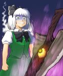  1girl absurdres black_bow black_bowtie black_hairband black_ribbon bow bowtie bread_master buttons clenched_hands clenched_teeth collared_shirt commentary cowboy_shot dot_pupils english_commentary glowing glowing_eye green_eyes green_skirt green_vest hair_ribbon hairband hiding hiding_behind_another highres konpaku_youmu konpaku_youmu_(ghost) looking_at_another looking_down medium_hair nervous_sweating puffy_short_sleeves puffy_sleeves purple_aura purple_background ribbon scared shirt short_sleeves skirt solo soul_edge_(weapon) soulcalibur sweat sword teeth touhou vest weapon white_hair white_shirt 