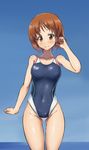  adjusting_hair blush breasts brown_eyes brown_hair competition_swimsuit girls_und_panzer highres looking_at_viewer medium_breasts nishizumi_miho one-piece_swimsuit short_hair smile solo solokov_(okb-999) swimsuit wet wet_clothes wet_swimsuit 