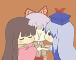  bad_id bad_pixiv_id bow cheek-to-cheek chibi fujiwara_no_mokou girl_sandwich hair_bow hair_ribbon houraisan_kaguya hug kamishirasawa_keine kiss multiple_girls o3o ribbon sandwiched smile touhou yaza 