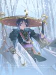  1boy absurdres bare_tree black_gloves cape commentary_request commission fur-trimmed_cape fur_trim genshin_impact gloves gold_trim hat highres japanese_clothes jingasa looking_at_viewer male_focus miren_de_du_nan purple_eyes purple_hair purple_sash sash scaramouche_(genshin_impact) short_hair snow snowing solo tomoe_(symbol) translation_request tree wide_sleeves 