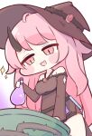  1girl brown_hat cauldron chibi commentary_request gem gem_hat_ornament hat highres horns long_hair mikeneko_(mikene_koko) open_mouth pink_eyes pink_hair posher_(trickcal) potion red_gem simple_background single_horn sleeveless solo sparkle thorns trickcal witch_hat 