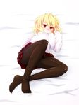  aki_shizuha arcueid_brunestud arcueid_brunestud_(cosplay) bad_id bad_pixiv_id black_legwear blonde_hair blush cosplay feet mizukiri pantyhose red_eyes short_hair solo sweater touhou tsukihime turtleneck 