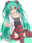  glasses green_hair hatsune_miku hazuki_akaoto headphones headset hood hoodie kocchi_muite_baby_(vocaloid) long_hair natural_(module) project_diva_(series) project_diva_2nd red_eyes sitting solo striped striped_legwear thighhighs twintails vocaloid 