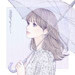  1girl absurdres artist_name border brown_hair commentary earrings floral_print floral_print_shirt from_side grey_background grey_eyes hand_up highres holding holding_umbrella jewelry light_smile long_hair looking_ahead naho_graphics original outside_border parted_lips pearl_earrings pink_lips print_shirt rain shirt signature simple_background solo transparent transparent_umbrella umbrella upper_body water_drop white_border white_shirt 