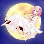  bare_shoulders barefoot dress full_moon guilty_crown hair_ornament hairclip long_hair looking_at_viewer moon open_mouth pink_hair red_eyes sarina_(tosiyukiryousuke) solo twintails yuzuriha_inori 