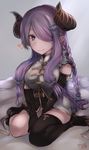  absurdres bare_shoulders between_legs blue_eyes breasts demon_horns detached_sleeves draph elbow_gloves gloves granblue_fantasy hair_ornament hair_over_one_eye hand_between_legs highres horns large_breasts lavender_hair long_hair looking_at_viewer narmaya_(granblue_fantasy) pointy_ears single_thighhigh sitting smile solo thighhighs tsyn 