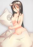  absurdres albedo black_hair breasts cleavage dakimakura_(object) groin highres horns long_hair looking_at_viewer medium_breasts navel nude overlord_(maruyama) pillow qiongsheng smile solo yellow_eyes 