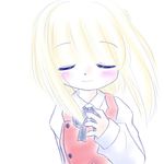  blonde_hair blush closed_eyes hidamari_sketch mad_(kusakabe) nazuna school_uniform smile solo 