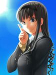  amagami black_hair black_jacket hairband hikikorosuzoware jacket kibito_high_school_uniform lens_flare long_hair long_sleeves morishima_haruka school_uniform smile solo sunlight upper_body 