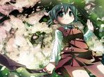  cherry_blossoms green_eyes green_hair hidamari_sketch nagayama_yuunon nori petals school_uniform short_hair skirt solo tree twintails 