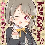  1girl birthday blush chibi commentary crescent crescent_hair_ornament crossed_out dated grey_hair hair_ornament heart love_live! love_live!_nijigasaki_high_school_idol_club mezashi_(mezamashi_set) nakasu_kasumi nijigasaki_academy_school_uniform one_eye_closed pink_eyes polka_dot polka_dot_background school_uniform short_hair signature solo translation_request twitter_username upper_body v yellow_background 