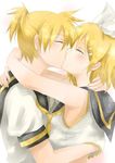  1girl bad_id bad_pixiv_id blonde_hair brother_and_sister closed_eyes hair_ornament hair_ribbon hairclip hug incest kagamine_len kagamine_rin kiss ribbon short_hair siblings twincest twins vocaloid yaichi_(reverie) 