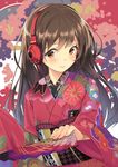  bangs blush brown_eyes brown_hair cable digital_media_player eyebrows eyebrows_visible_through_hair fan floral_print folding_fan hairband headphones holding holding_fan houndstooth japanese_clothes kanji kimono kinugasa_yuuichi long_hair long_sleeves looking_at_viewer looking_to_the_side obi original print_kimono red_kimono sash solo upper_body wide_sleeves yukata 