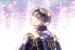  armor brown_hair flower heshikiri_hasebe holiday-jin japanese_armor looking_back male_focus parted_lips purple_eyes shaft_look shoulder_armor sode solo touken_ranbu upper_body wisteria 