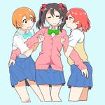  black_hair bow cardigan closed_eyes girl_sandwich hair_bow hoshizora_rin human_tug_of_war kasa_list love_live! love_live!_school_idol_project multiple_girls nishikino_maki orange_hair otonokizaka_school_uniform red_hair sandwiched school_uniform short_hair skirt smile sweater_vest twintails yazawa_nico 