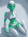  1girl android aya_(green_lantern) blue_eyes dc_comics green_lantern_(series) green_skin kneeling robot solo 