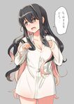 black_hair blouse blush breasts cleavage commentary grey_background hair_between_eyes highres kantai_collection long_hair long_sleeves looking_to_the_side medium_breasts multicolored_hair naganami_(kantai_collection) open_mouth pink_hair simple_background solo translated white_blouse yoyoyotto 