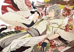  bird black_gloves camellia cherry_blossoms crane_(animal) flower gloves hood japanese_clothes male_focus partly_fingerless_gloves petals silver_hair smile solo touken_ranbu tree tsurumaru_kuninaga xi_yuu yellow_eyes 