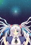  breasts green_eyes night_sky original rakkyo solo twintails white_hair wink 