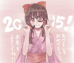  alternate_costume bad_id bad_pixiv_id blush bow double_v facepaint hair_bow hair_tubes hakurei_reimu japanese_clothes kimono sawaya_(mizukazu) solo touhou v 