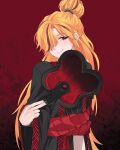  1girl black_hanfu black_nails blonde_hair chinese_clothes cosplay don_quixote_(project_moon) hand_fan hanfu highres holding holding_fan limbus_company long_hair long_sleeves looking_at_viewer project_moon red_background red_eyes red_sash red_streaks red_trim sash simple_background solo ss0_520 standing upper_body zigong_(project_moon) zigong_(project_moon)_(cosplay) 