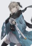  1girl absurdres ahoge arm_guards black_bow black_scarf black_thighhighs blonde_hair blue_haori bow commentary cowboy_shot fate/grand_order fate_(series) hair_between_eyes hair_bow haori highres holding holding_sword holding_weapon japanese_clothes katana kimono looking_at_viewer obi okita_souji_(fate) okita_souji_(koha-ace) parted_lips sasaaya31 sash scarf sheath sheathed shin_guards short_hair short_kimono simple_background solo standing sword thighhighs thighs weapon white_background white_kimono wide_sleeves yellow_eyes 