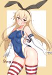  1girl alternate_costume artist_name black_neckerchief blonde_hair blue_one-piece_swimsuit breasts commentary_request competition_swimsuit elbow_gloves gloves hairband highres kantai_collection long_hair looking_at_viewer medium_breasts neckerchief one-piece_swimsuit shimakaze_(kancolle) solo striped_clothes striped_thighhighs swimsuit thighhighs two-tone_one-piece_swimsuit white_background white_gloves yatsurugi yellow_background 