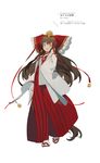  alternate_costume bell bright_pupils brown_hair chihaya_(clothing) full_body hair_ribbon hair_tubes hakama hakurei_reimu japanese_clothes jingle_bell kimono long_hair long_sleeves looking_at_viewer miko open_mouth pants red_eyes red_hakama rei_(sanbonzakura) ribbon sandals simple_background solo standing string tabi text_focus touhou very_long_hair white_background white_legwear white_pupils wide_sleeves 