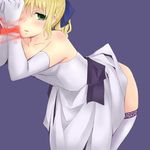  artoria_pendragon_(all) ass blonde_hair blush collarbone elbow_gloves fate/stay_night fate_(series) gloves green_eyes misora_yuzu purple_background restrained saber solo thighhighs 