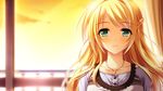  1girl blonde_hair blush female game_cg green_eyes highres kobayakawa_shiho long_hair mote_sugite_shuraba_na_ore sayori smile solo sunset 