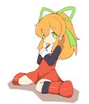  1girl blonde_hair blush capcom female green_eyes hair_ribbon ponytail rockman rockman_(classic) roll smile solo teranekosu wariza white_background 