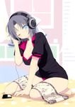  absurdres barefoot blue_eyes breasts casual cleavage digital_media_player headphones highres hmv large_breasts looking_at_viewer official_art one_eye_closed scan scroll seiza senran_kagura senran_kagura_shinovi_versus sitting solo yaegashi_nan yumi_(senran_kagura) 