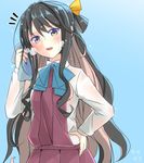  1girl bangs black_hair blue_background blue_bow blue_neckwear blush bow bowtie collared_shirt cowboy_shot dress eyebrows eyebrows_visible_through_hair fang hair_between_eyes hair_ribbon hand_on_hip holding kantai_collection long_hair long_sleeves looking_at_viewer moti_coi multicolored_hair naganami_(kantai_collection) notice_lines open_mouth pink_dress pink_hair ribbon shirt sidelocks simple_background solo sweat towel two-tone_hair very_long_hair white_shirt yellow_eyes yellow_ribbon 