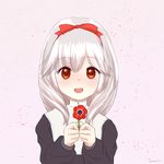  anna_(sennen_sensou_aigis) artist_name bow flower hair_bow holding holding_flower looking_at_viewer open_mouth red_bow red_eyes sennen_sensou_aigis solo ten_(tentojidon) upper_body white_hair younger 