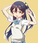  artist_name bangs black_hair bow bowtie brown_eyes collared_shirt hair_between_eyes hair_ribbon long_hair looking_at_viewer love_live! love_live!_school_idol_project one_side_up otonokizaka_school_uniform outline ribbon school_uniform shirt short_sleeves simple_background skull573 solo sonoda_umi standing striped striped_bow striped_neckwear sweater_vest white_outline yellow_background 
