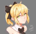  2016 ahoge artoria_pendragon_(all) barefoot black_bow black_neckwear blonde_hair bow bowtie character_name chopark closed_mouth dated detached_collar fate/grand_order fate/stay_night fate/unlimited_codes fate_(series) green_eyes grey_background hair_between_eyes hair_bow highres looking_at_viewer portrait saber saber_lily short_ponytail sidelocks smile solo 