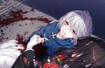  2girls albino black_hair bleeding blood blood_from_mouth blood_splatter capelet futara_touko game_cg gloves highres holding_hands injury japanese_clothes kaguyuzu kimono looking_at_another multiple_girls nie_no_hakoniwa non-web_source red_eyes shiki_kyoko short_hair siblings sisters smile white_hair 