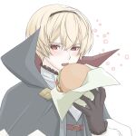 1boy black_gloves black_hairband blonde_hair commentary_request fire_emblem fire_emblem_fates fire_emblem_heroes food gloves hairband highres leo_(fire_emblem_fates) leo_(picnic)_(fire_emblem_fates) looking_at_viewer male_focus nknaxs official_alternate_costume red_eyes sandwich solo 
