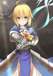  ahoge aibumi armor armored_dress artoria_pendragon_(all) bad_id bad_pixiv_id blonde_hair excalibur fate/stay_night fate_(series) gauntlets green_eyes invisible_air saber solo sword weapon 