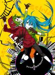  aqua_eyes aqua_hair bad_id bad_pixiv_id crazy_eyes gloves green_hair grin gumi hatsune_miku headphones hood hoodie kyou_zip long_hair matryoshka_(vocaloid) multicolored multicolored_eyes multiple_girls red_eyes short_hair smile twintails vocaloid yellow_eyes 