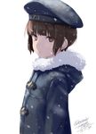  brown_eyes brown_hair clothes_writing dated from_side hat kantai_collection looking_at_viewer parted_lips rokuwata_tomoe sailor_hat short_hair simple_background snow solo twitter_username upper_body winter_clothes z3_max_schultz_(kantai_collection) 