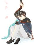  black_hair green_eyes grin holding_hands horikawa_kunihiro male_focus out_of_frame rainsp simple_background sitting smile solo_focus touken_ranbu white_background 