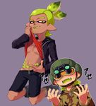  bike_shorts blush camouflage chikasame dark_skin dark_skinned_male fangs goggles goggles_on_head green_hair hat headgear hood hoodie inkling kneeling looking_at_viewer male_focus multiple_boys purple_background rider-kun_(splatoon) shirt_lift simple_background smile splatoon_(manga) splatoon_(series) splatoon_1 stealth-kun_(splatoon) sweat 