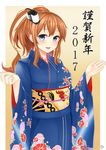  2017 animal_print bird bird_print blue_eyes blue_kimono brown_hair chicken chinese_zodiac floral_print highres japanese_clothes kantai_collection kimono long_hair looking_at_viewer new_year obi open_mouth ponytail rooster saratoga_(kantai_collection) sash side_ponytail smile solo star tomojo year_of_the_rooster 