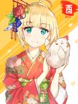  2017 ahoge alternate_costume aqua_eyes artoria_pendragon_(all) bandaid bird blonde_hair chicken chinese_zodiac eyebrows_visible_through_hair fate/stay_night fate_(series) floral_print flower furisode hair_flower hair_ornament holding japanese_clothes kimono long_sleeves looking_at_viewer n2co nengajou new_year obi petals saber sash short_hair smile solo upper_body wide_sleeves year_of_the_rooster 