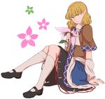  arm_warmers black_skirt blonde_hair commentary flower full_body green_eyes highres holding holding_flower kneehighs long_hair looking_at_viewer mary_janes mefomefo mizuhashi_parsee parted_lips pointy_ears scarf shoes short_hair short_sleeves simple_background sitting skirt socks solo touhou white_background 