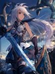  armor blue_sky blurry boots breastplate brown_eyes cloud cloudy_sky dark_skin depth_of_field fantasy feathered_wings floating_hair frown granblue_fantasy highres holding holding_shield holding_sword holding_weapon looking_to_the_side outdoors rean_(r_ean) shield sky sleeveless solo sword thigh_boots thighhighs weapon white_hair white_legwear wings zooey_(granblue_fantasy) 