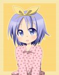  blue_eyes bow hair_bow hatsune_(pumpkin_pie) hiiragi_tsukasa lucky_star pajamas polka_dot polka_dot_pajamas purple_hair short_hair smile solo tareme yellow_bow 